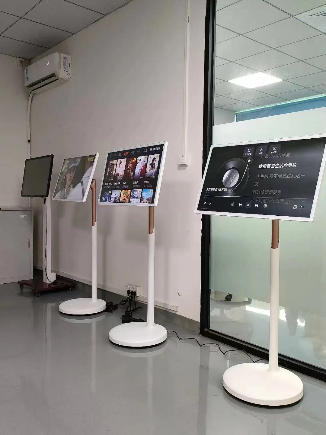 Yoga Fitness Video - Televisor portátil con pantalla táctil de